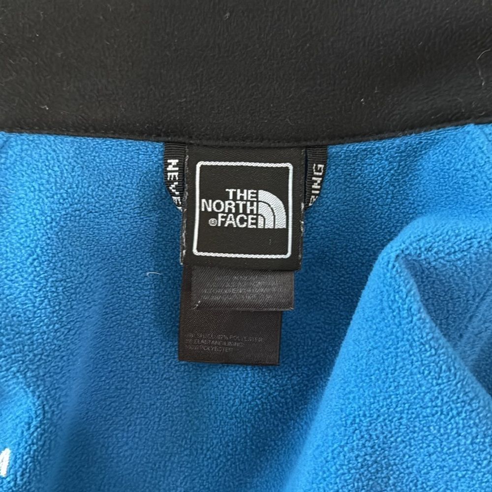 The North face Jacket Size M - Picture 6 of 6